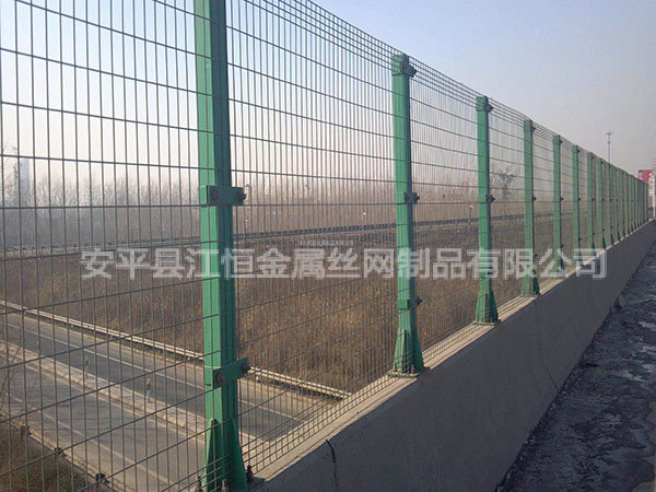 桥梁护栏案例图片2