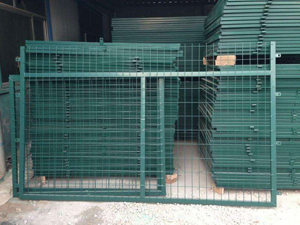 铁路护栏网图片4
