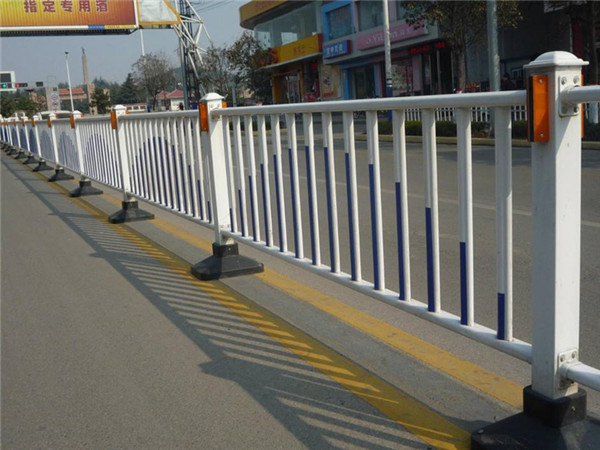 市政/道路护栏网图片2